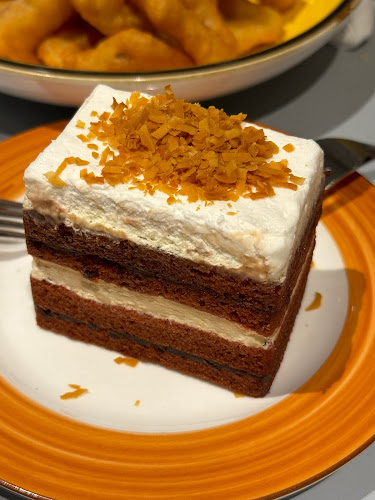 Privé Paragon - Singapore