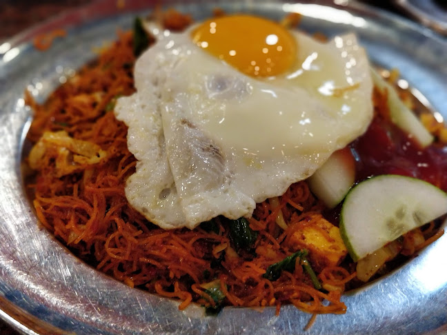 Casuarina Curry (Thomson) - Hospitality and gastronomy