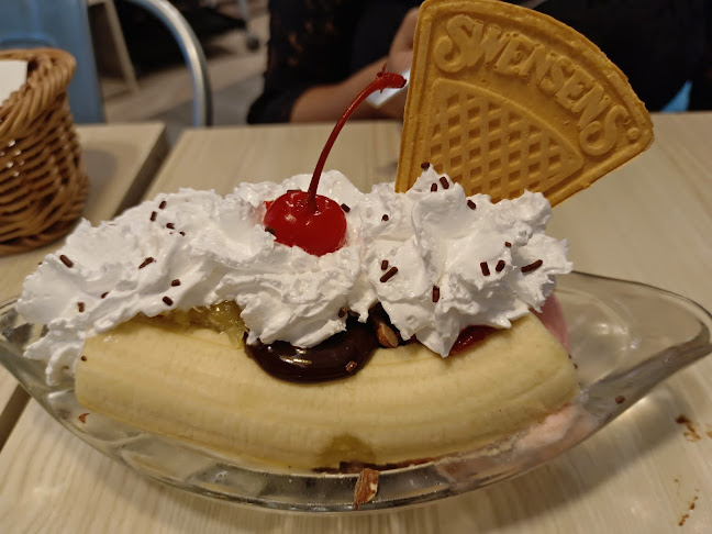 Opinii despre Swensen's (Waterway Point) în Singapore - Hospitality and gastronomy