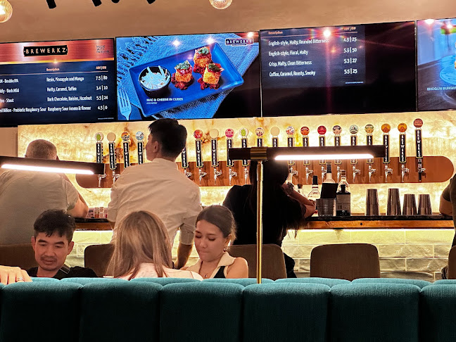 1 Fullerton Rd, #01-01 One Fullerton, Singapore 049213