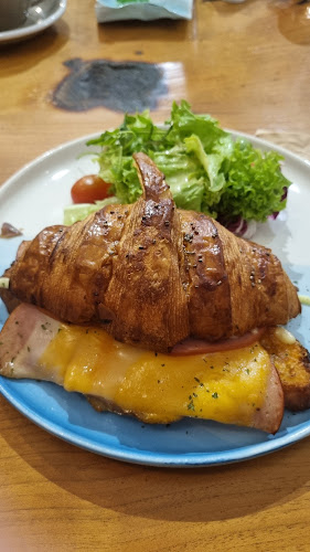 Comentarii opinii despre 6 Letter Brunch