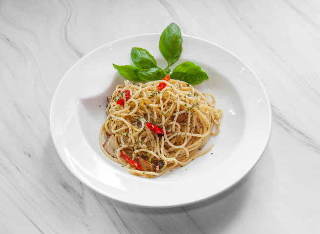 Deck Bar - Hospitality and gastronomy