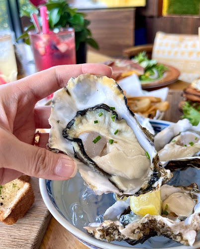 Supply & Demand, Novena - Hospitality and gastronomy