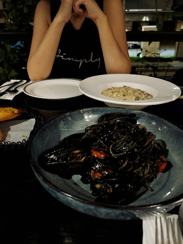 Comentarii opinii despre R Italian Kitchen & Smokehouse