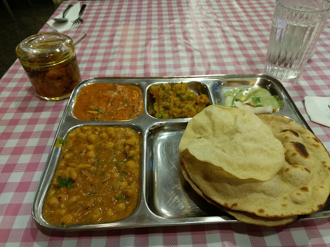 Rangooli Restaurant - Singapore