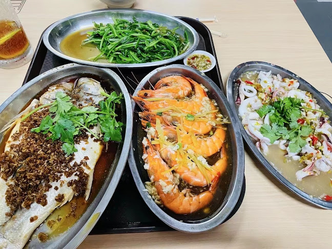 Comentarii opinii despre Hee Hee Hee Steam Fish & Seafood