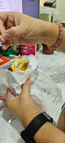 Opinii despre BreadTalk IHQ în Singapore - Hospitality and gastronomy