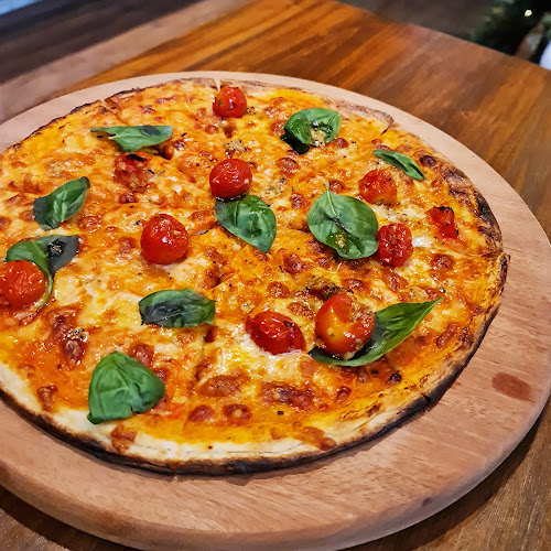 Knots Cafe & Living (Pasir Panjang)