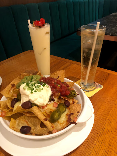 1 Fullerton Rd, #01-01 One Fullerton, Singapore 049213