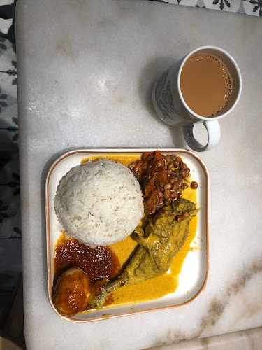 Heavenly Wang @ Changi Airport T1 Transit - Singapore