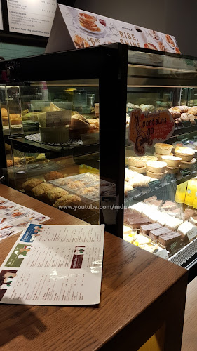 Comentarii opinii despre Starbucks Oasis Terraces