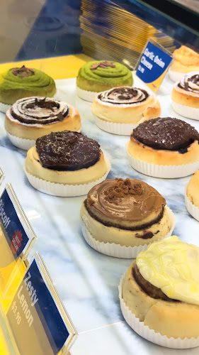 Opinii despre rrooll - Compass One în Singapore - Hospitality and gastronomy