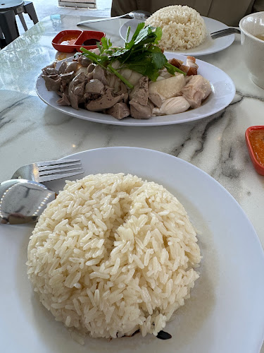 Comentarii opinii despre Hougang 703 Hainanese Chicken Rice 后港703海南鸡饭