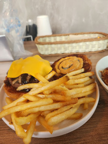 South Side Keppel | Signature Rosti & Roast Chicken - Hospitality and gastronomy