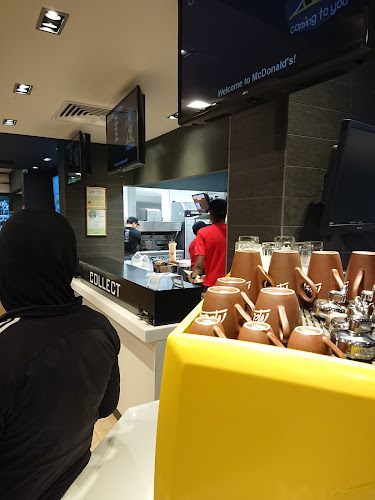 Opinii despre McDonald's Hougang Street 21 în Singapore - Hospitality and gastronomy