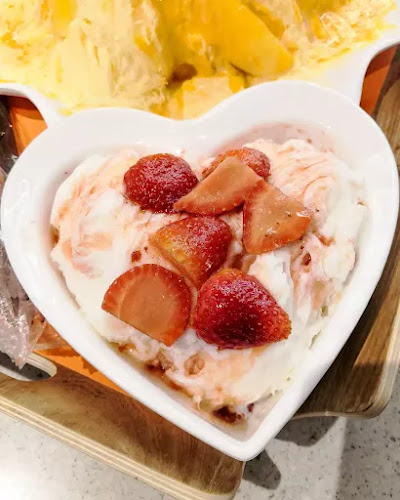 Opinii despre Yang Xiao Xian Mango Milk Ice 杨小贤 (芒果绵绵冰) în Singapore - Hospitality and gastronomy