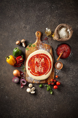 Opinii despre Pizza Hut Delivery în Singapore - Hospitality and gastronomy