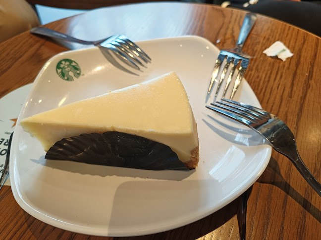 Opinii despre Starbucks Bugis Junction în Singapore - Hospitality and gastronomy