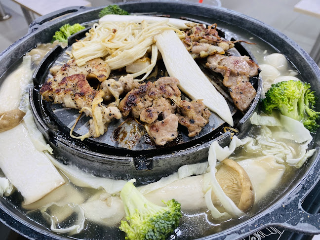 Super Thai Mookata - Hospitality and gastronomy