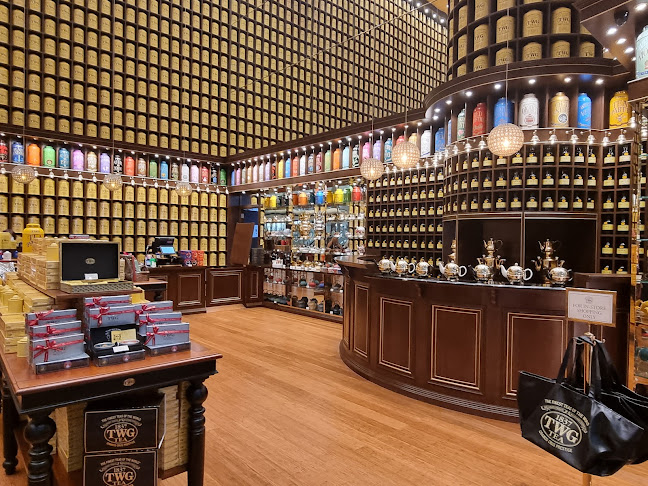 Singapore Changi Airport Terminal 4, Departure/Transit Lounge South, #02-29, 819665