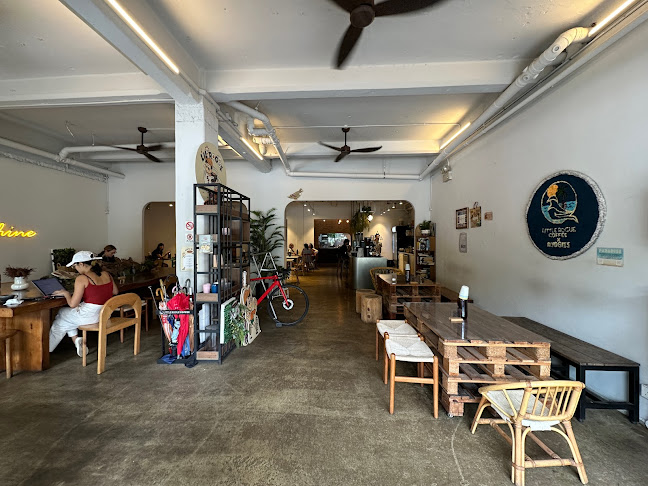 Little Rogue Coffee - Hospitality and gastronomy