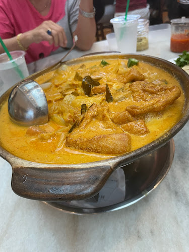 Wee Nam Kee Chicken Rice - Hospitality and gastronomy