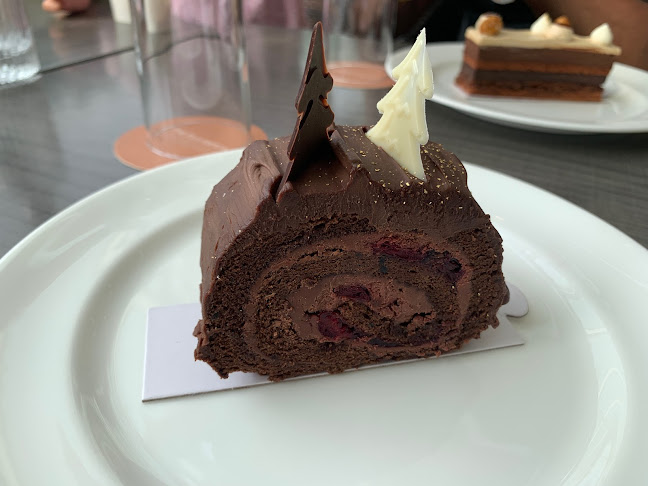 Comentarii opinii despre The Fullerton Cake Boutique