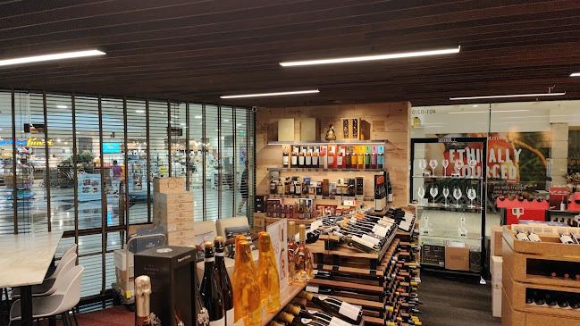 Comentarii opinii despre Crystal Wines Valley Point