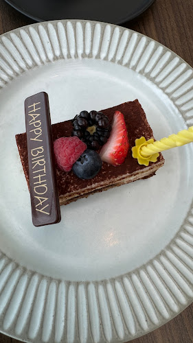 Opinii despre FLNT | Nikkei Restaurant & Bar în Singapore - Hospitality and gastronomy