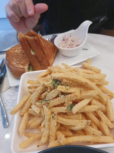 131 Tyrwhitt Rd, Singapore 207553