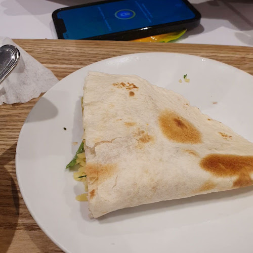 Cedele Bakery Cafe - Paragon - Hospitality and gastronomy