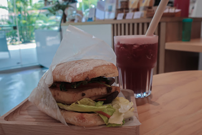 Comentarii opinii despre Lilac Oak | Vegan Café & Bakes