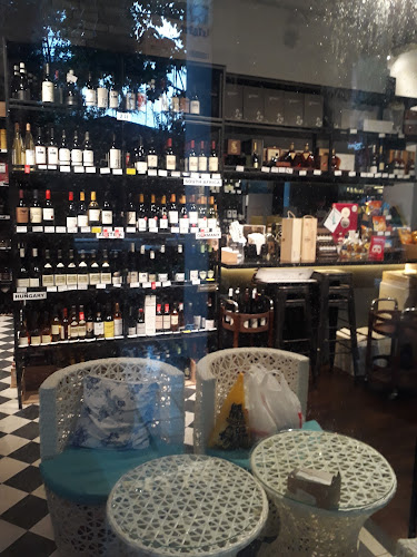 The Straits Wine Company - Singapore