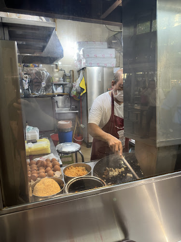 Song Zhou Fried Carrot Cake 萝卜糕 - Singapore