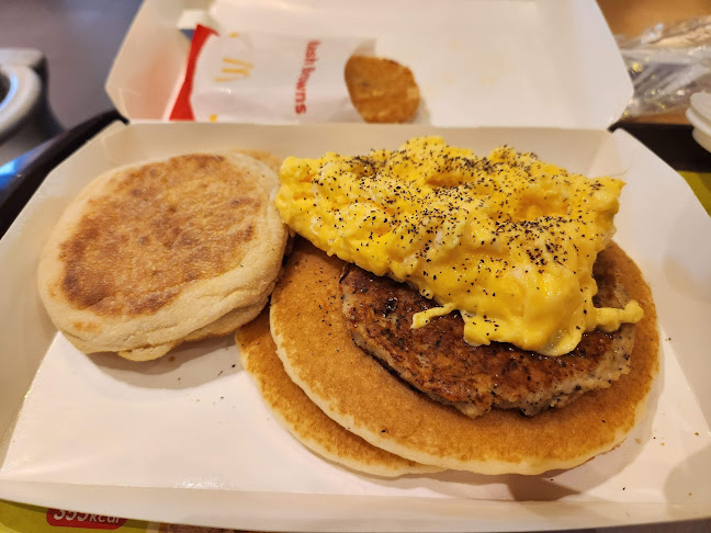 Comentarii opinii despre McDonald's Pasir Ris Sports Complex