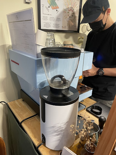 Ji Yue Coffee (集月咖啡) - Hospitality and gastronomy