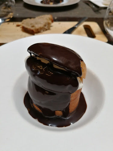 64 Tras St, Singapore 079003