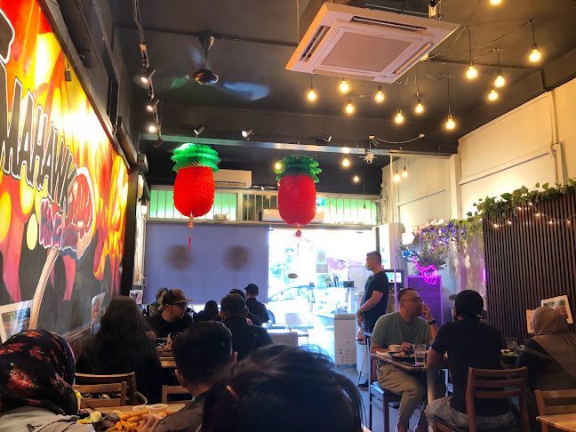 Tomahawk King: Steakhouse and Grill (Steak & Japanese Yakiniku) - Hospitality and gastronomy