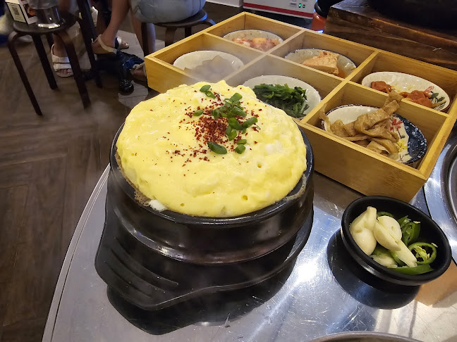 HANKANG POCHA 한강포차 ( The Most Affordable Korean Pocha ! 혜자스러운 한강포차 !)