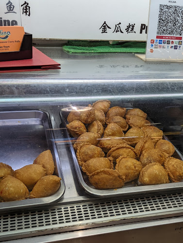 Rolina Traditional Hainanese Curry Puffs - Singapore