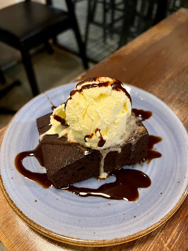 805 Bukit Timah Rd, #01-04 6th Avenue Centre, Singapore 279883