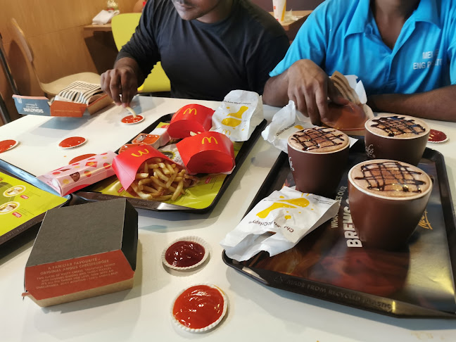 McDonald's Bedok Reservoir - Hospitality and gastronomy