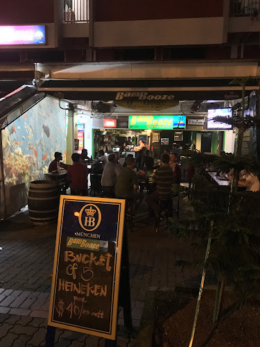 Comentarii opinii despre BamBooze Bar & Bistro