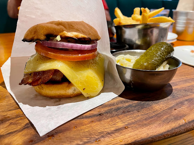 Opinii despre Brewerkz Orchard Rendezvous Hotel în Singapore - Hospitality and gastronomy