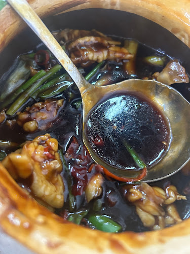 Eminent Frog Porridge & Seafood - Hospitality and gastronomy