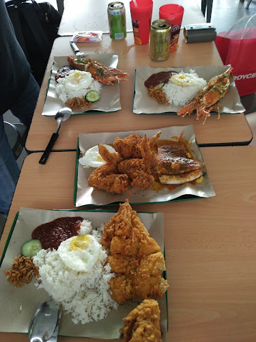 9008 Tampines Street 93, Singapore 528843