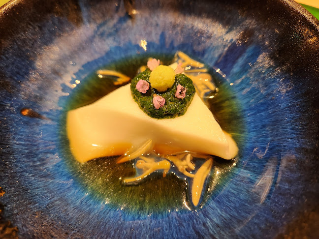 Maetomo Japanese cuisine Kaiseki & Sushi