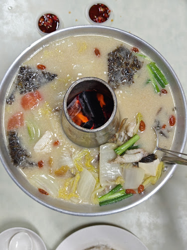 27 Eunos Rd 2, Singapore 400027