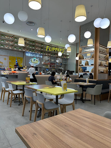 3 Gateway Dr, #01-42, Singapore 608532