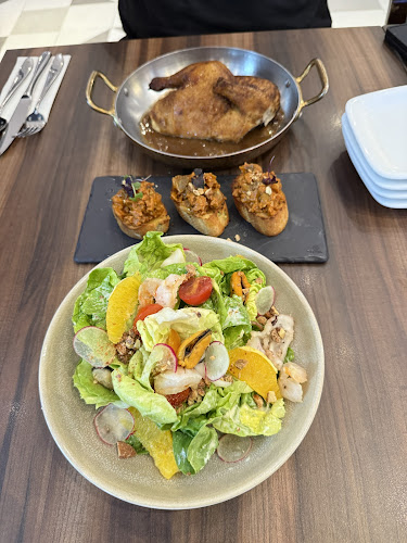 Opinii despre Poulet - VivoCity în Singapore - Hospitality and gastronomy